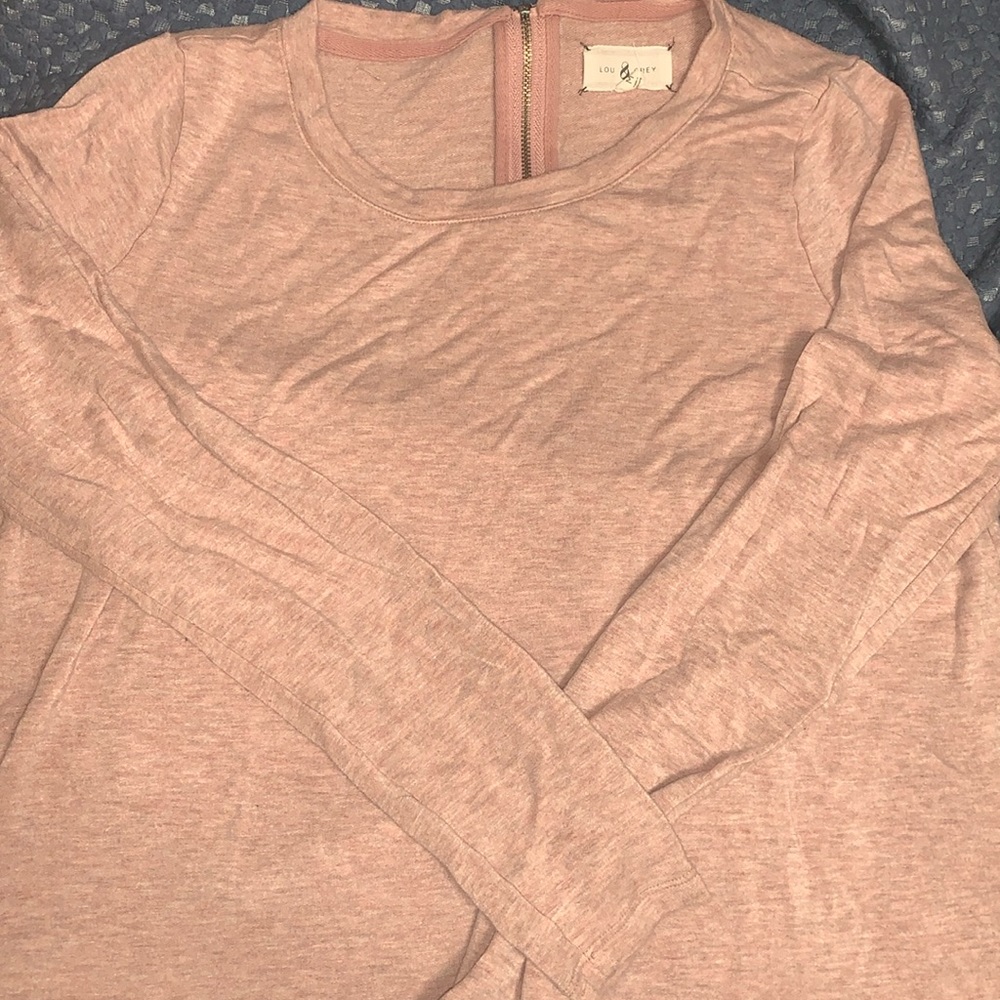 Zip up back Lou & Grey top